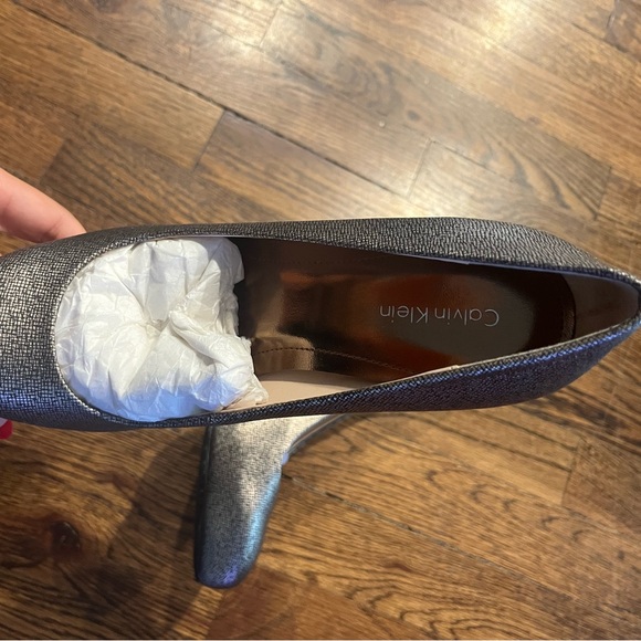 Calvin Klein Elita Stacked Heel Pump Metallic Silver - Picture 6 of 12